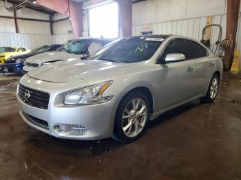  Salvage Nissan Maxima