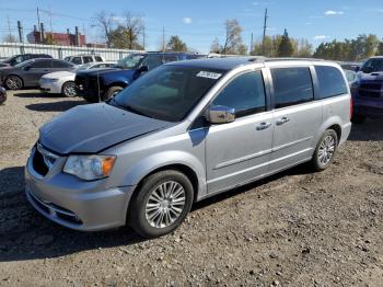  Salvage Chrysler Minivan