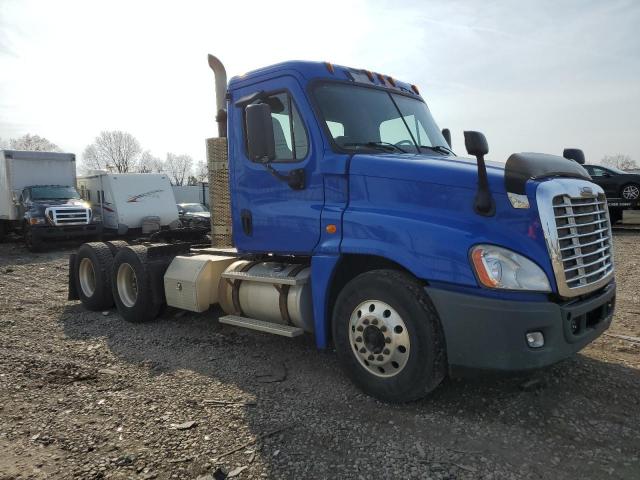  Salvage Freightliner Cascadia 1