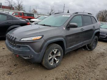  Salvage Jeep Cherokee