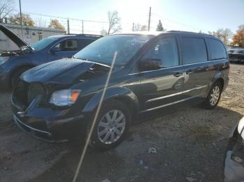  Salvage Chrysler Minivan