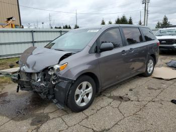  Salvage Toyota Sienna