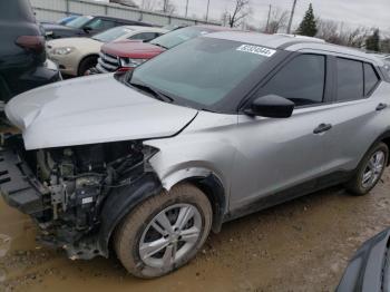  Salvage Nissan Kicks