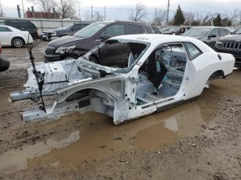  Salvage Dodge Challenger