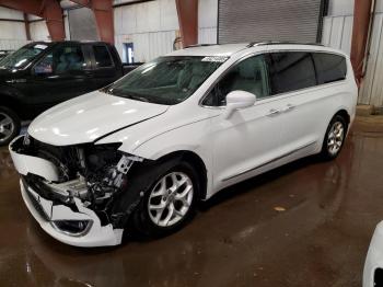  Salvage Chrysler Pacifica