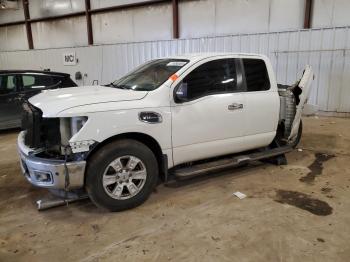  Salvage Nissan Titan