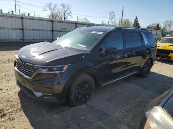  Salvage Kia Carnival