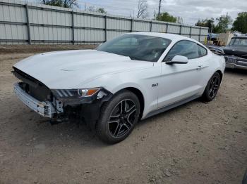  Salvage Ford Mustang