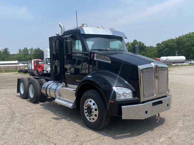  Salvage Kenworth Constructi