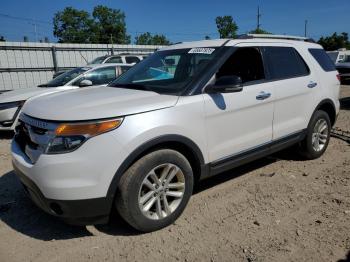  Salvage Ford Explorer