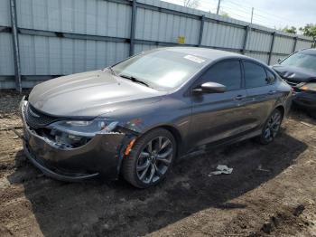  Salvage Chrysler 200