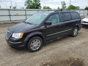 Salvage Chrysler Minivan