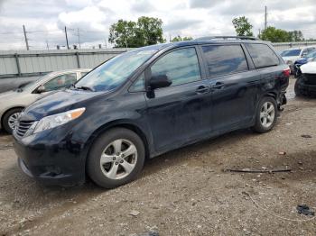  Salvage Toyota Sienna