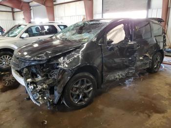  Salvage Chrysler Pacifica
