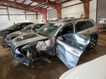  Salvage Jeep Cherokee