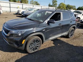  Salvage Kia Seltos