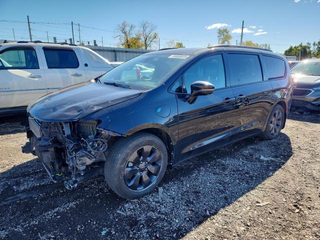 Salvage Chrysler Pacifica