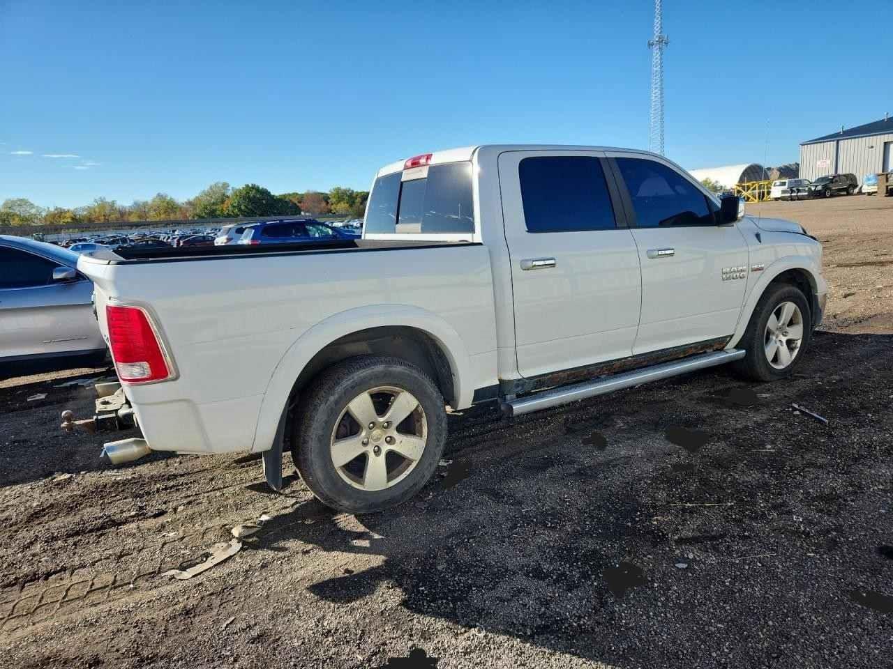 Ram 1500 Laramie Image 6