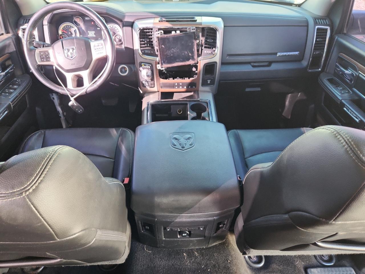 Ram 1500 Laramie Image 12