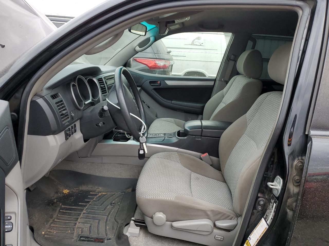 Toyota 4Runner Sr5 Image 6