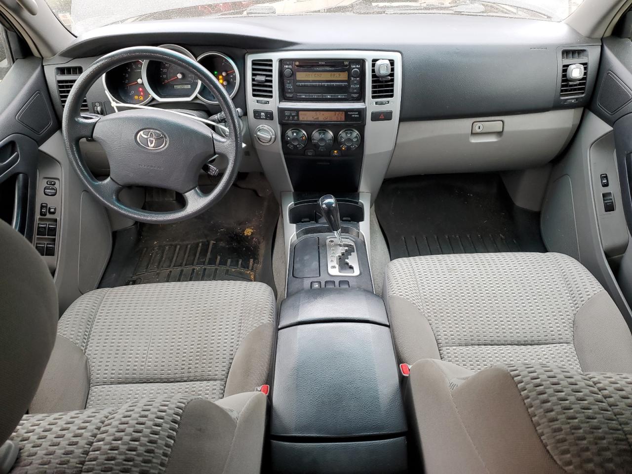 Toyota 4Runner Sr5 Image 11