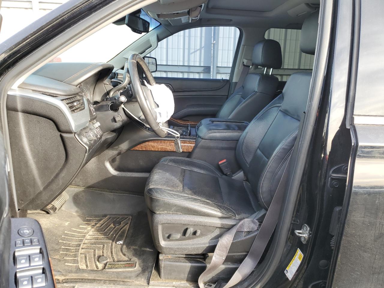 Chevrolet Suburban K1500 Ltz Image 9