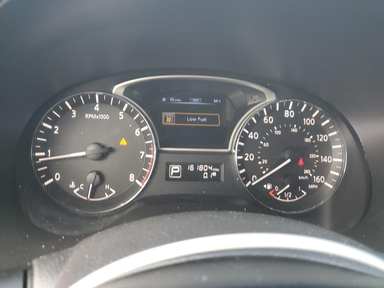 Nissan Pathfinder S Image 12