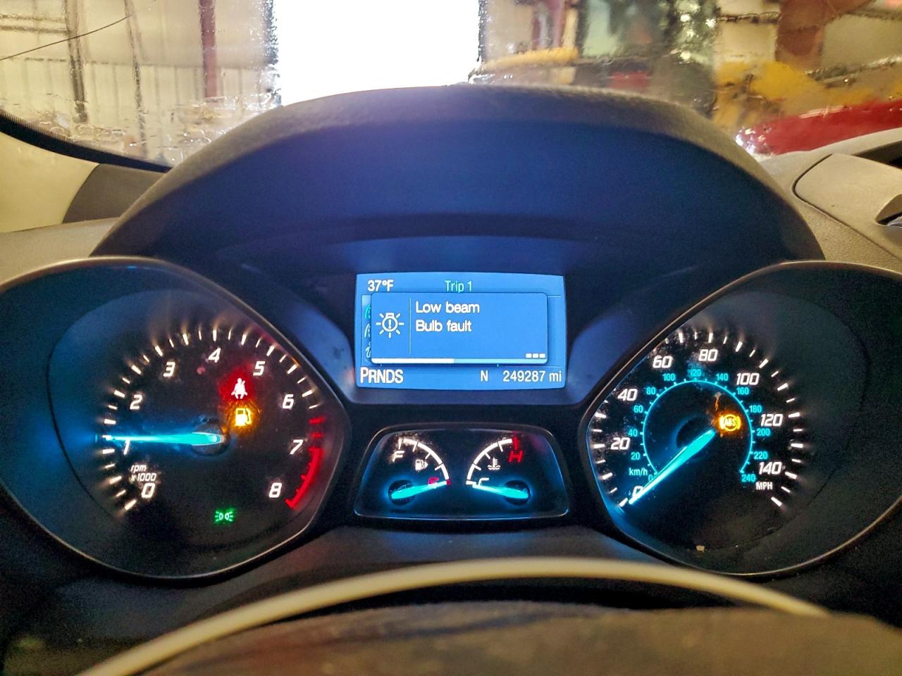 Ford Escape S Image 8