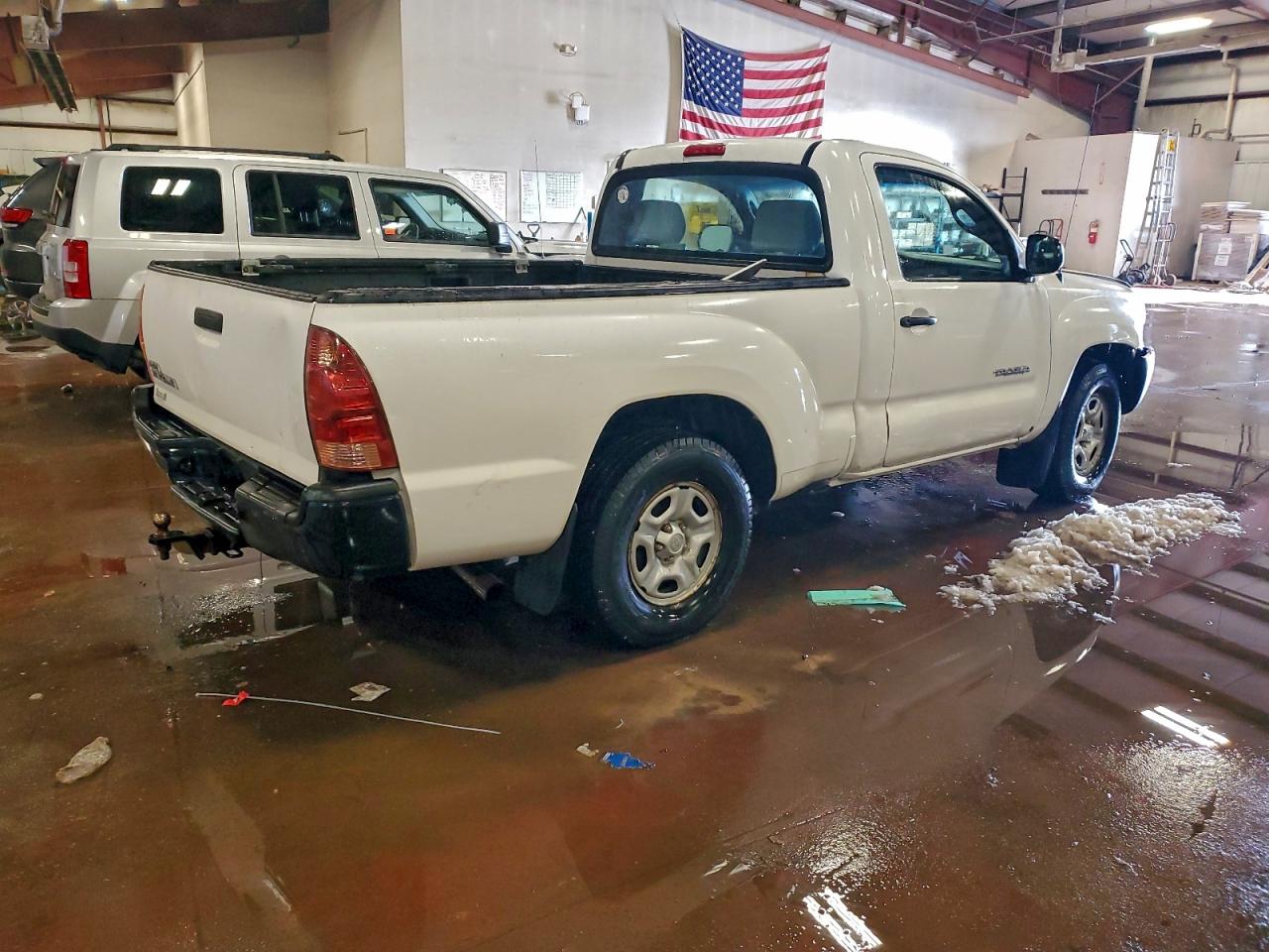 Toyota Tacoma Image 3