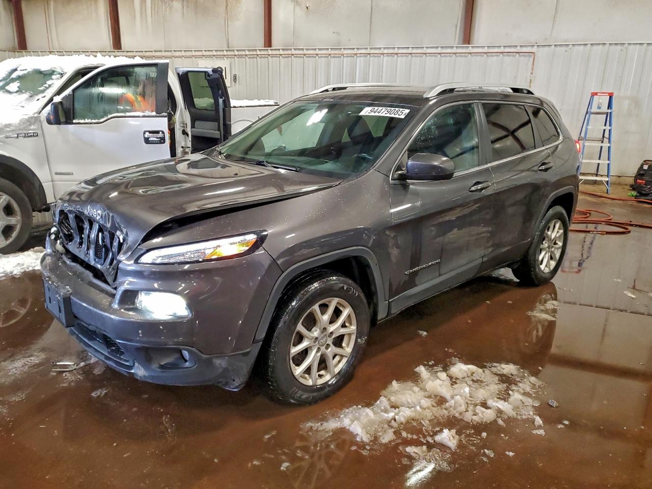 Jeep Grand Cherokee Latitude Image 1