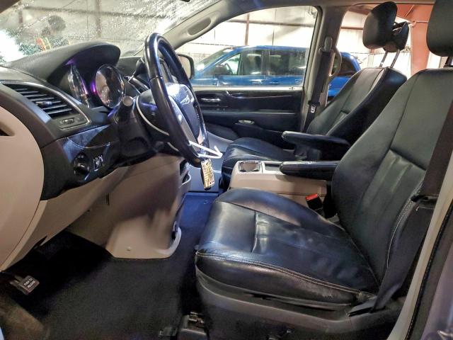 Chrysler Minivan Touring Image 8