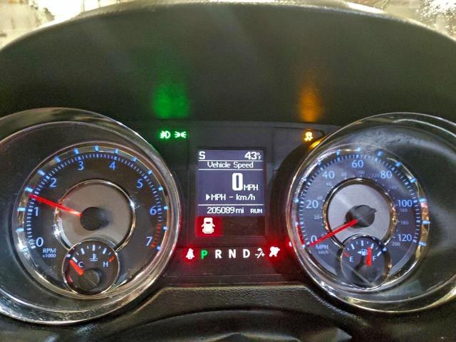 Chrysler Minivan Touring Image 10