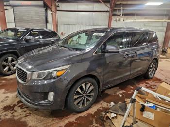  Salvage Kia Sedona