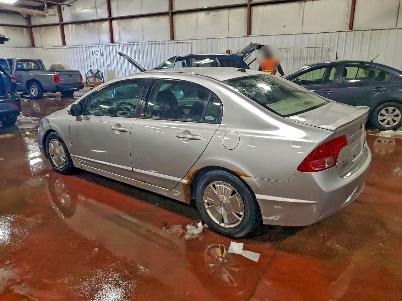 Honda Civic Hybrid Image 2