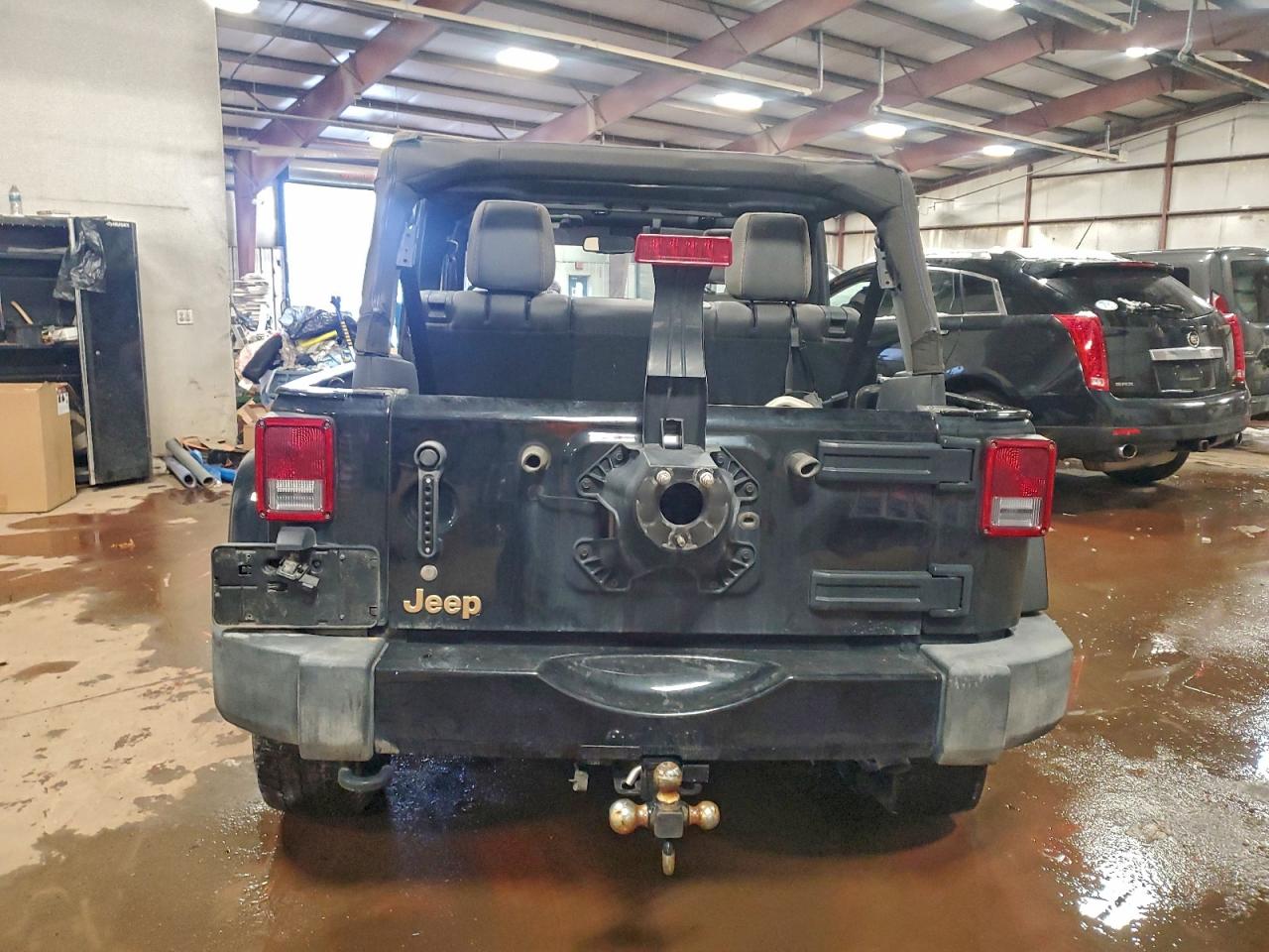 Jeep Wrangler Sahara Image 3