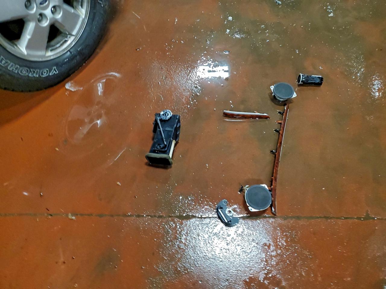 Chrysler 300 Image 12