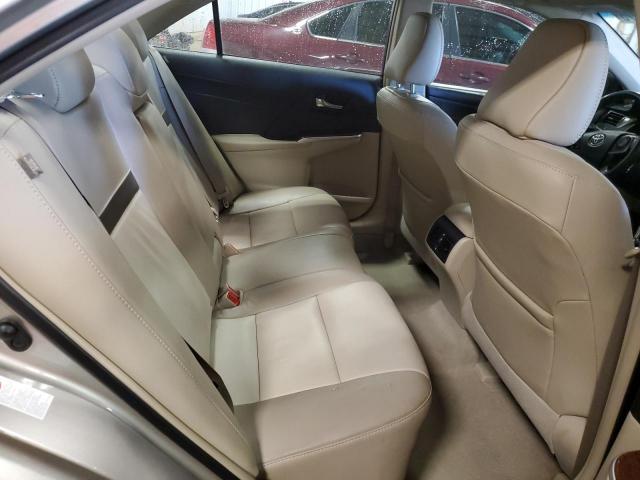 Toyota Camry Se Image 11