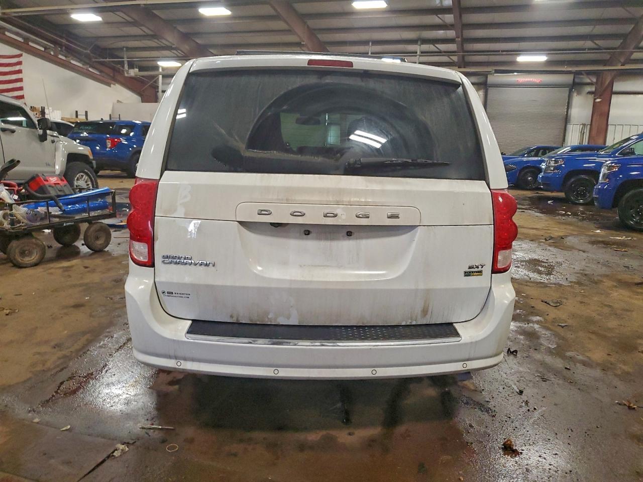 Dodge Caravan Sxt Image 4