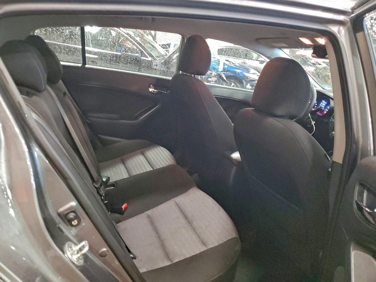 Kia Forte Lx Image 12