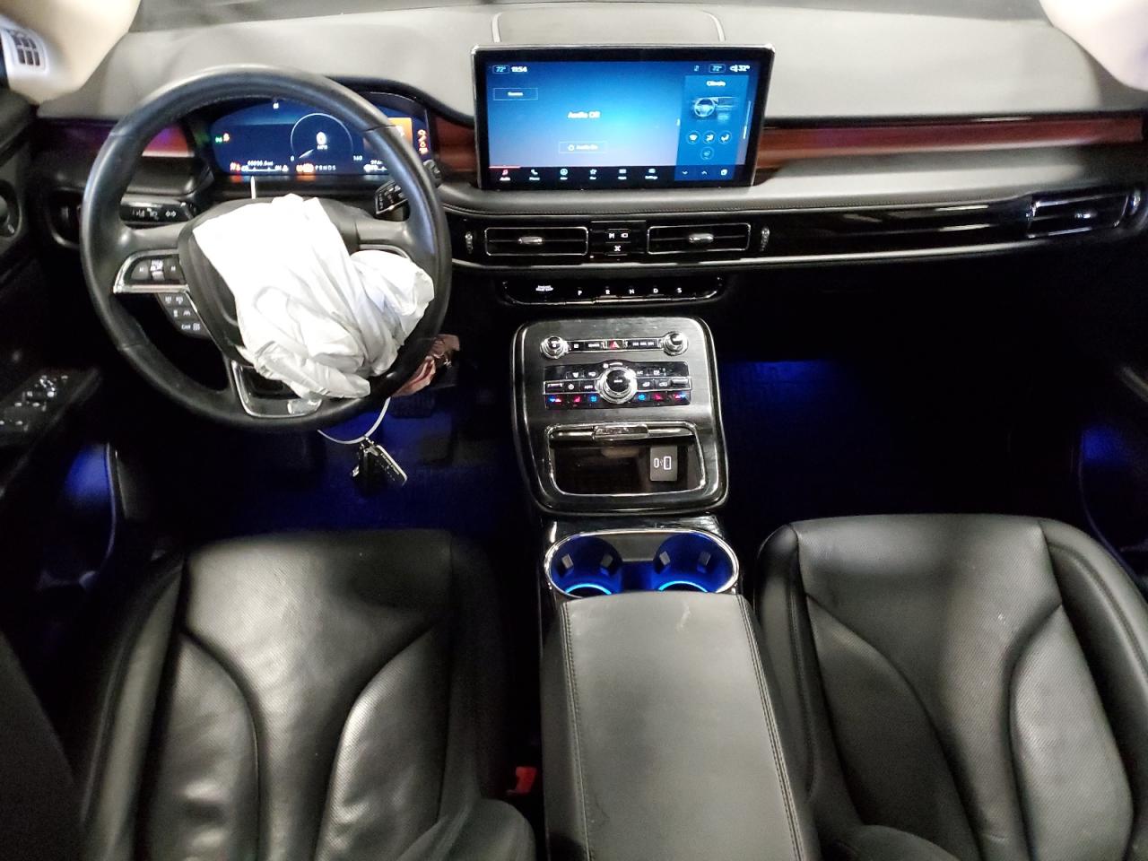 Lincoln Nautilus Reserve Image 9