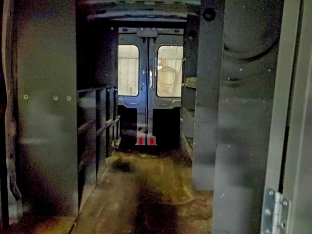 Ford Transit T-250 Image 8