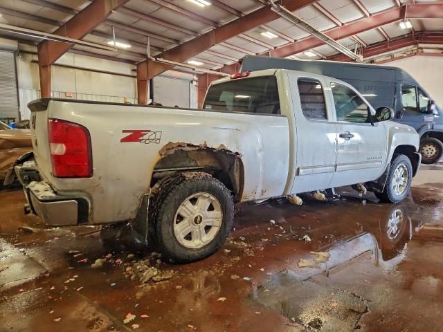 Chevrolet Silverado K1500 Lt Image 3