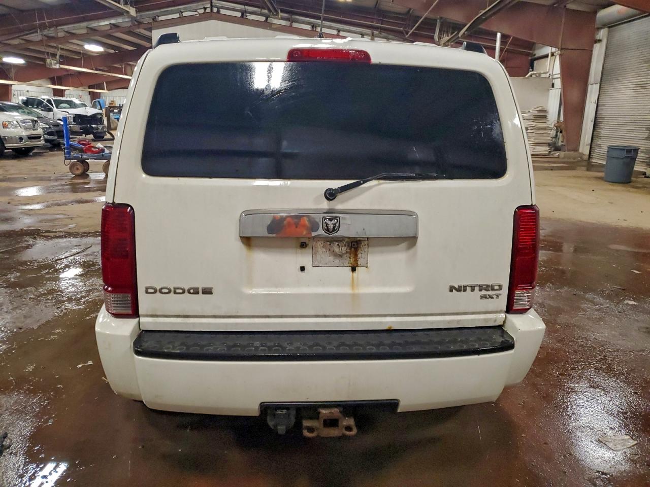 Dodge Nitro Sxt Image 7