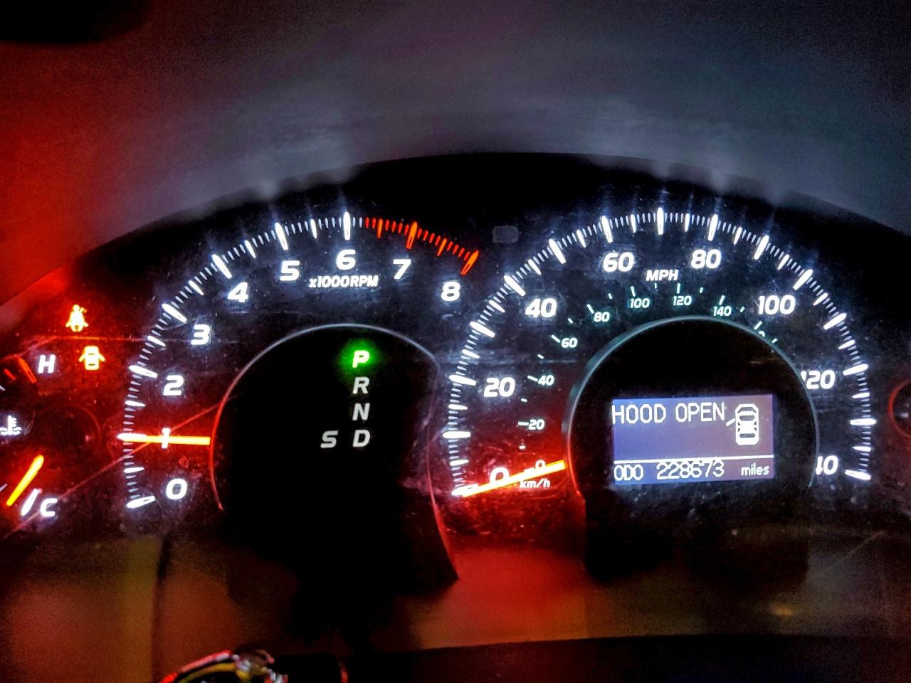 Toyota Camry Base Image 12