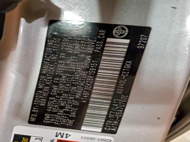 Toyota Camry Base Image 9