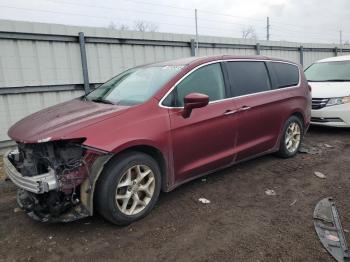  Salvage Chrysler Pacifica
