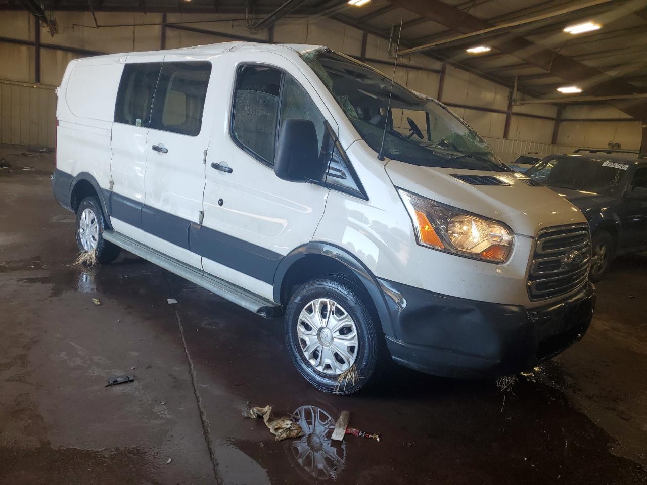 Ford Transit T-250 Image 2
