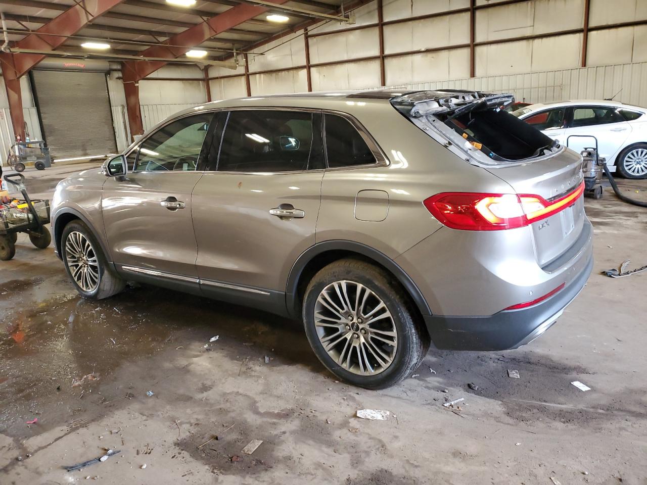 Lincoln MKX Reserve Image 2