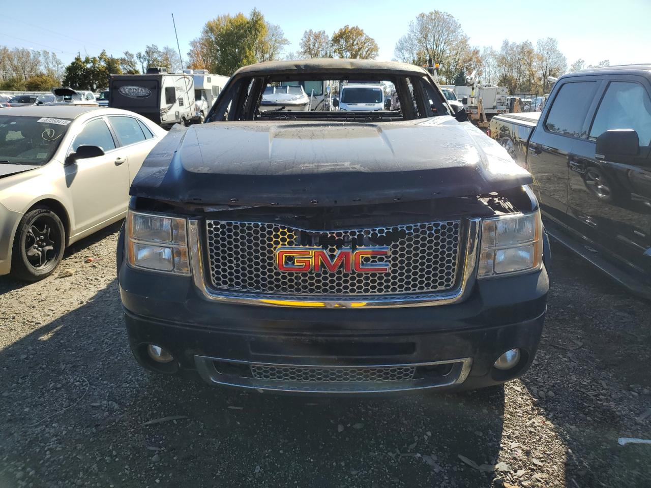 GMC Sierra K1500 Denali Image 5