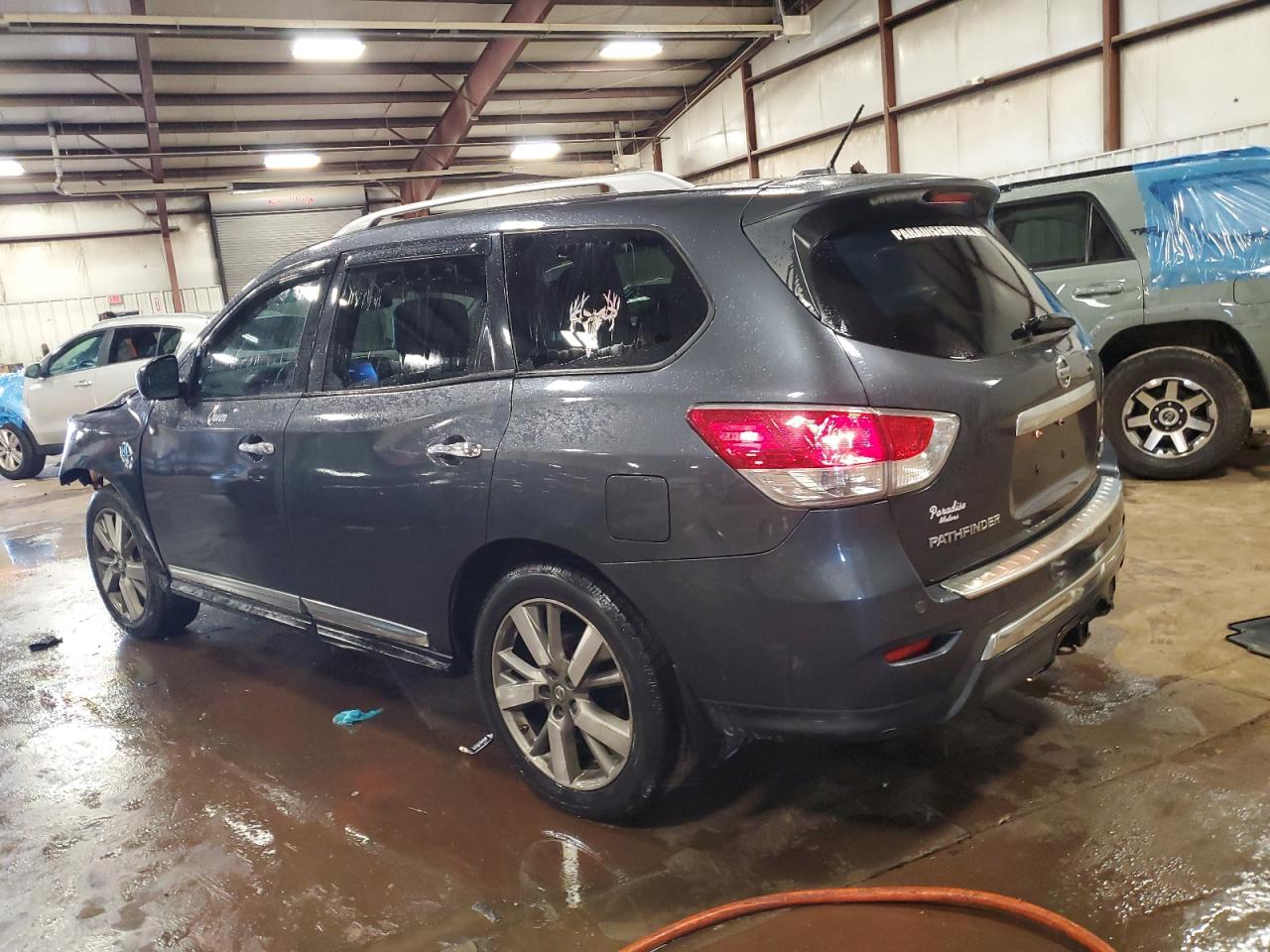 Nissan Pathfinder S Image 7